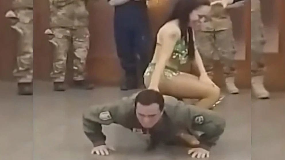 Escándalo en Argentina: Militares festejan el Día del Padre con bailarinas; elementos fueron sancionados